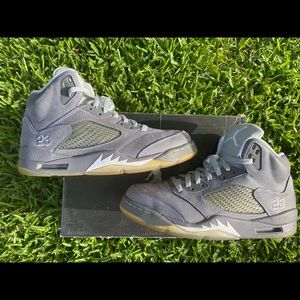 Jordan Retro 5 Wolf grey
